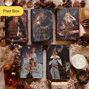 Bestseller ACOTAR books, with illumicrate dust jackets by ELITHIEN. Original C.